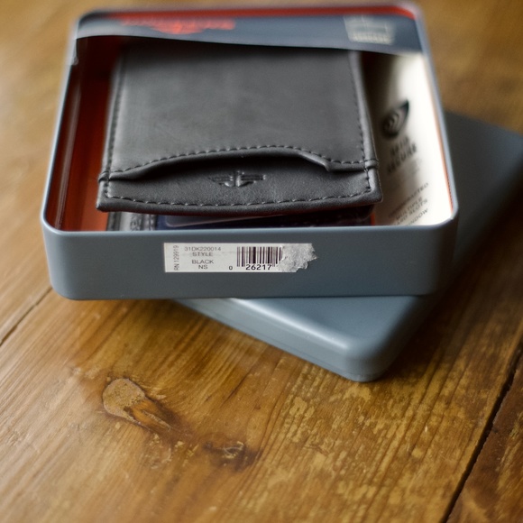 Dockers Bifold Black Leather Wallet - Picture 8 of 9